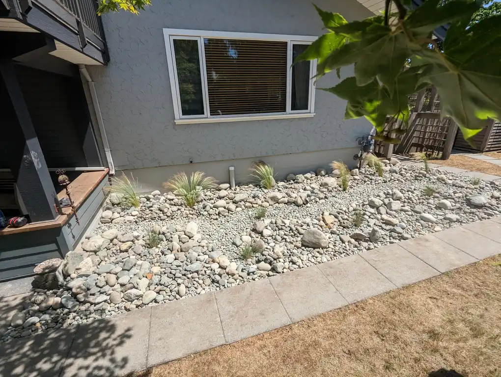 nanaimo outdoor rock garden pathways services